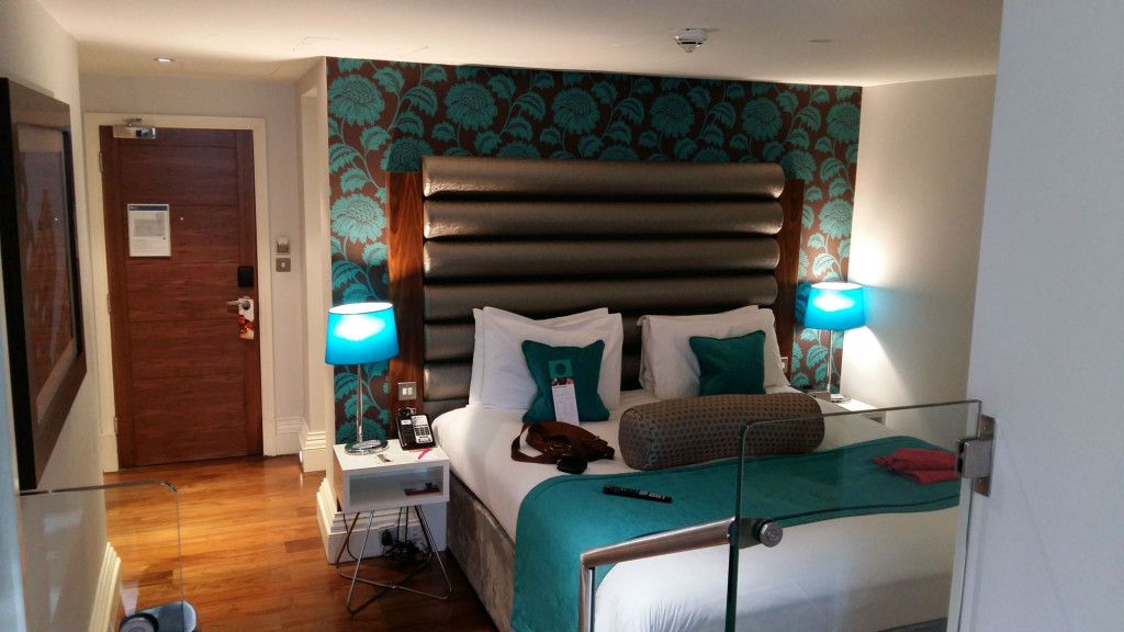 hotel-indigo-edinburgh-room-1